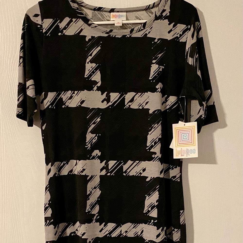 NWT LULAROE JULIE DRESS SIZE MEDIUM